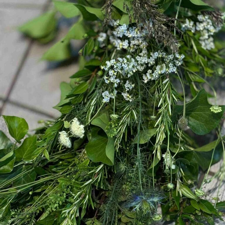 Hochzeitsranke aus Blumen in Dresden